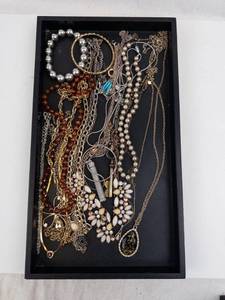 Assorted Costume Jewelry Collection Beaded Necklaces, Pearl Bracelets & Pendants