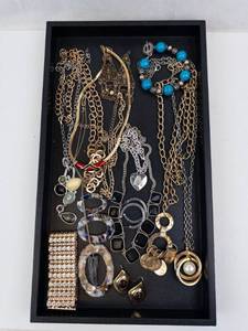 Assorted Jewelry Necklaces, Bracelets & Earrings in Gold & Silver Tones