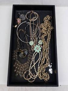 Assorted Fashion Jewelry - Necklaces, Chains, Pearls & Mint Green Flower Pendants