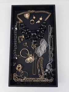 Black & Gold Fashion Jewelry Collection - Necklace, Rings, Earrings & Bracelets