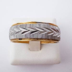 Etched Two Tone Mens Ring. Size 13