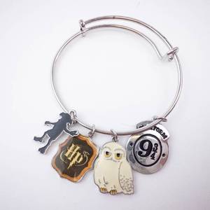 Harry Potter Charm Bracelet - Hedwig Owl, Hogwarts Crest & Platform 9 34 Charms