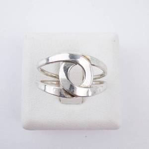 Modernist Interlocking Silver Ring - Size 5.5