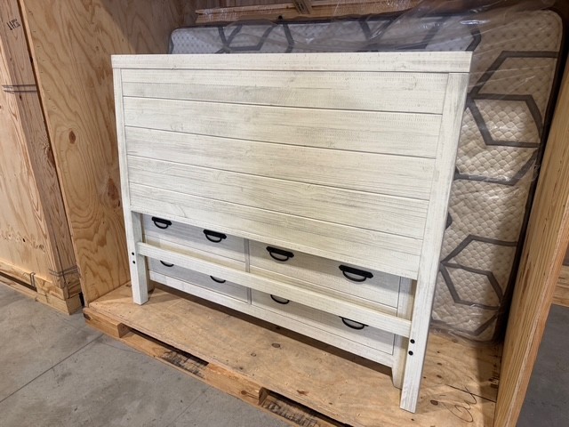 lot 1 image: Bedroom Suite