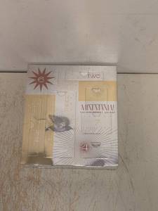 lot 57 image: NEW MINI MANIA THE MINI BEAUTY ADVENT