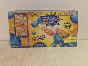 lot 141 image: NEW BEE PRINCESS SHOOT GAME SOFT BULLET BOW