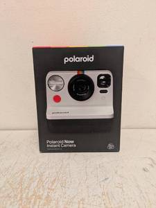 lot 153 image: NEW POLAROID NOW INSTANT CAMERA