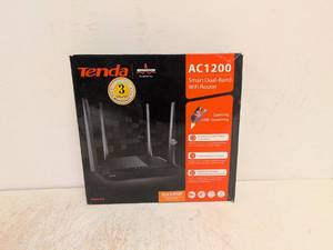 lot 161 image: NEW TENDA AC1200 SMART DUAL BAND WIFI ROUTER