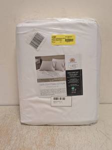 lot 166 image: NEW CASA PLATINO KING SHEET SET