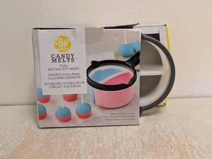 lot 189 image: NEW WILTON CANDY MELTS DUAL MELTING POT INSERT
