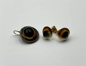 Cat's Eye Agate Pendant & Stud Earrings