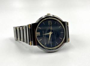 lot 39S image: Pulsar Wristwatch - Black Dial, Gold Hands, Stainless Steel Band