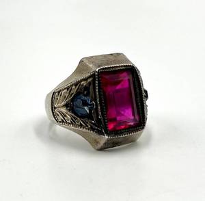 lot 60S image: Antique Art Deco Mens Ring - Size 7