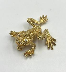 lot 113S image: St. John Vintage Climbing Frog Brooch