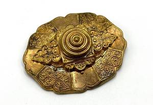 lot 138S image: Antique Gold-Tone Filigree Brooch Pin