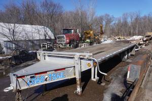 2012 Load Trail 24' Tandem Axle Deck Over Equipment Trailer