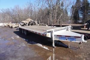 2012 Load Trail 24' Tandem Axle Deck Over Equipment Trailer