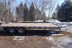 2012 Load Trail 24' Tandem Axle Deck Over Equipment Trailer