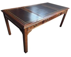 lot 14R image: O - Executive Chippendale Style Leather Top Desk by Sligh