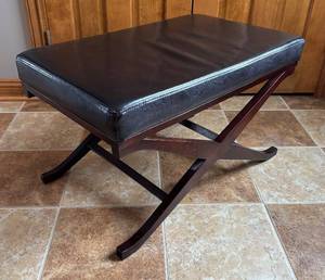 lot 21R image: E - Sophisticated Ottoman with Crossed X-Frame Wood Base