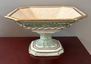 lot 70R image: DR - Fitz and Floyd Classics Gregorian Centerpiece Dish