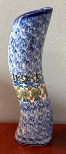 lot 100R image: DR - Unikat Polish Pottery Charleston-Style Vase