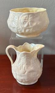 lot 102R image: DR - Belleek Sugar Dish & Creamer