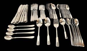 lot 120H image: Oneida WM Rogers MFG Vintage Stainless Flatware Set (Lot of 68)