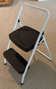 lot 137R image: LL - Cosco 2-Step Folding Step Ladder - White Frame, Black Non-Slip Steps