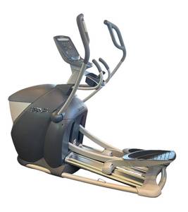 lot 22R image: LL - Octane Fitness Elliptical - Home Gym Cardio Equipment