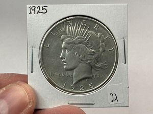 lot 21 image: 1925 Silver Peace Dollar