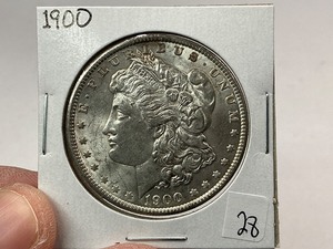 lot 28 image: 1900 Silver Morgan Dollar