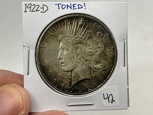 lot 42 image: 1922-D Silver Peace Dollar