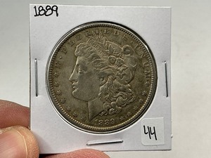 lot 44 image: 1889 Silver Morgan Dollar