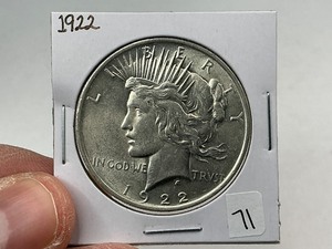 lot 71 image: 1922 Silver Peace Dollar