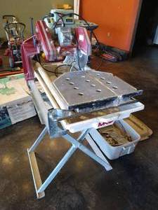 lot 4 image: MK 101 Wet Tile Saw