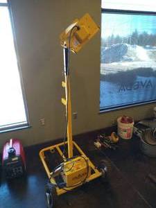 lot 16 image: High-Voltage Construction Light