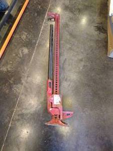 lot 17 image: Hi-Lift Jack