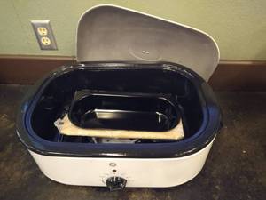 lot 21 image: GE Roaster Oven