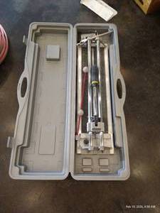 lot 57 image: Nattco Tile Cutter