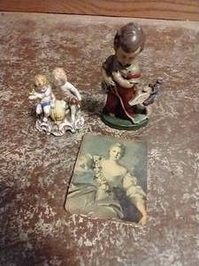lot 157 image: (3) Vintage Decor Items