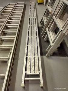 lot 171 image: Werner Taskmaster 16.5 Aluminum Plank