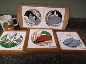 lot 227 image: Marino Trivets & Mug