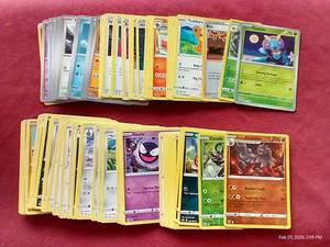 lot 267 image: (100) Pokemon Cards