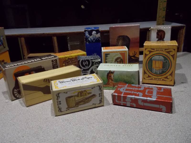 lot 15 image: Assorted Boxed Avon