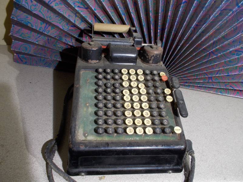 lot 223 image: Antique Adding Machine