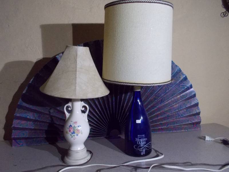 lot 225 image: 2 Lamps