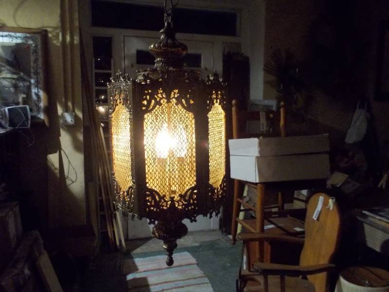 lot 199 image: hexagon-shaped brass swag lantern lamp