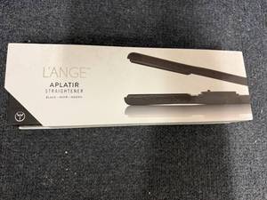 lot 68 image: LAnge Straightener - Black