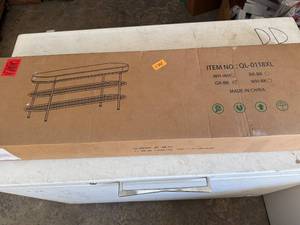 lot 7 image: 2-Level Shoe Storage Bench - Green